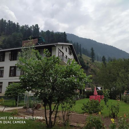 Hotel King Palace Pahalgām Екстериор снимка