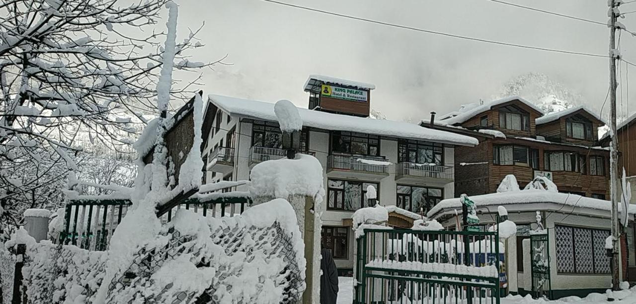 Hotel King Palace Pahalgām Екстериор снимка